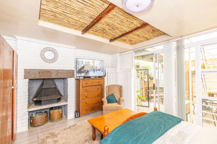 4 Bedroom Property for Sale in Stellenridge Western Cape
